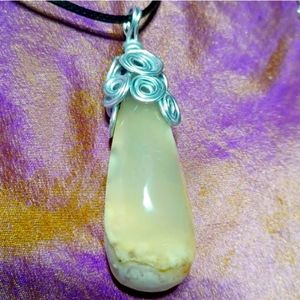 Sakura cherry blossom agate pendant necklace handmade jewelry pink white silver